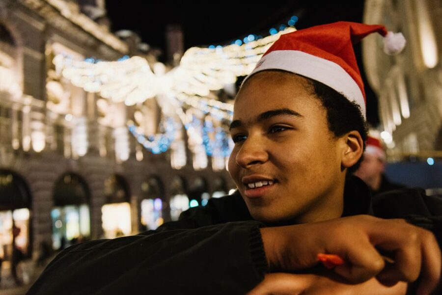 London: Tootbus Christmas Lights Tour incl walking tours - How the Double-Decker Ride Changes the Christmas-Lights Game