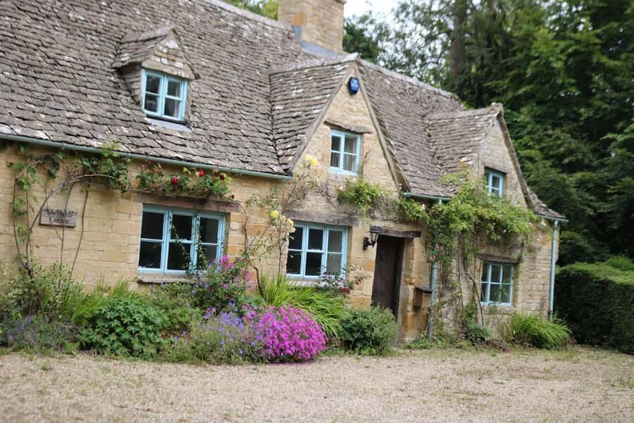 London: Top 7 Cotswolds Stops plus Shakespeare's Stratford - Broadway Tower: panoramic views with a light touch