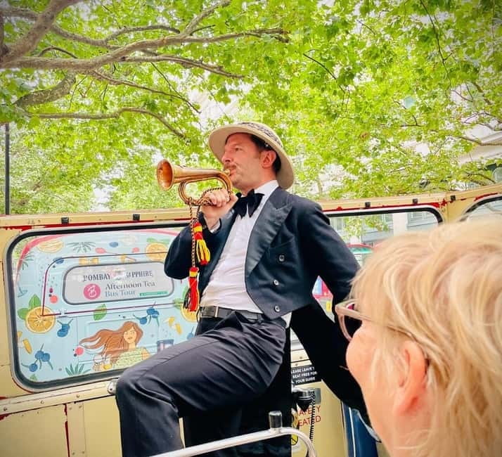 London Vintage Bus Tour: Live Comedy Sightseeing Show - Open-Top Views and Surround Sound: How the Bus Experience Works