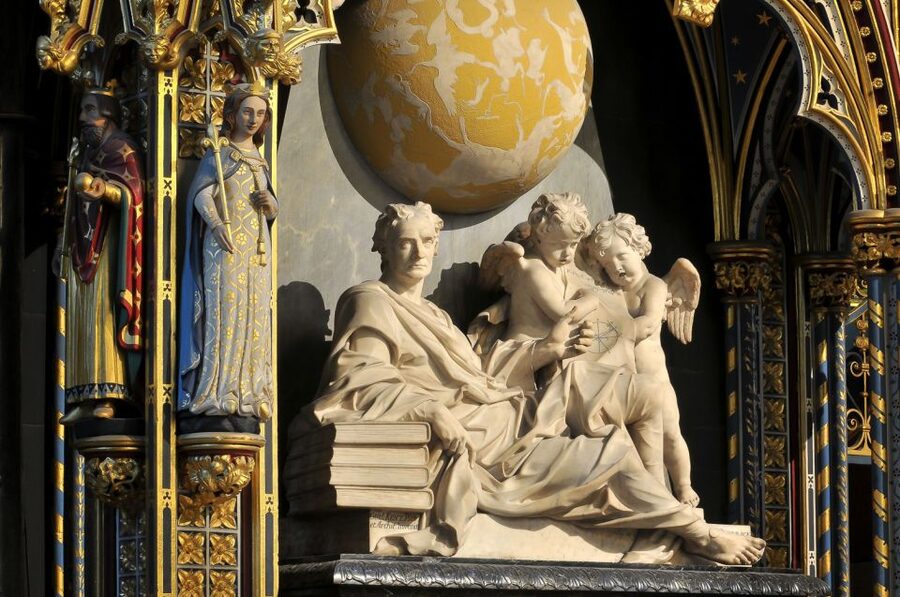 London: Westminster Abbey Entrance Ticket - Using the multimedia audio guide without killing the atmosphere