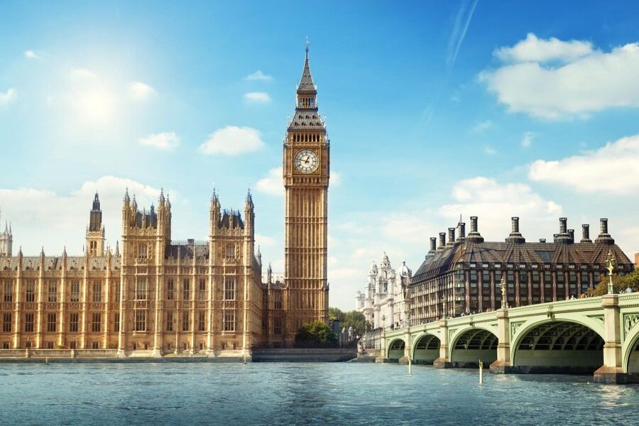London Westminster Abbey French Tour with Fast-Track Tickets - Jermyn Street and the surrounding walk: history between famous stops