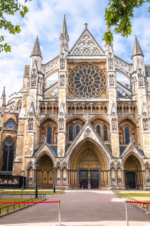 London Westminster Abbey French Tour with Fast-Track Tickets - The French-only format: a blessing if you booked the language, a risk if you didn’t