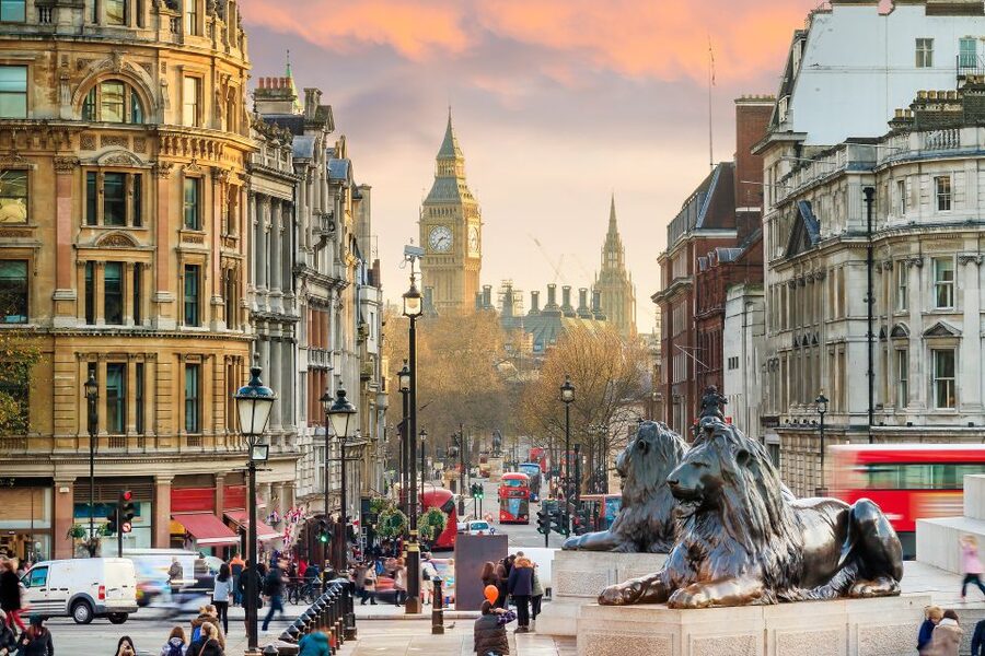 London: Westminster Abbey Skip-the-line Entry & Guided Tour - St. Margaret’s Church and the Westminster walk: Palace sites and Big Ben area