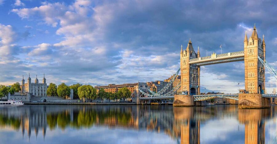 London: Westminster to Tower Bridge River Thames Cruise - Open deck views: where your photos get better instantly