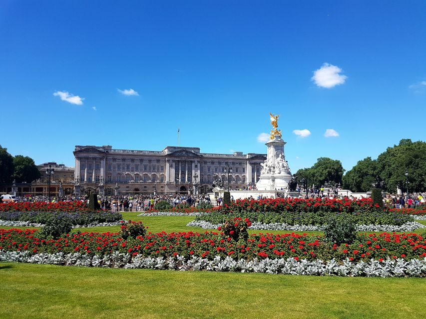 London: Westminster Tour and Churchill War Rooms Visit - Downing Street and Parliament Square: fast stops, real perspective