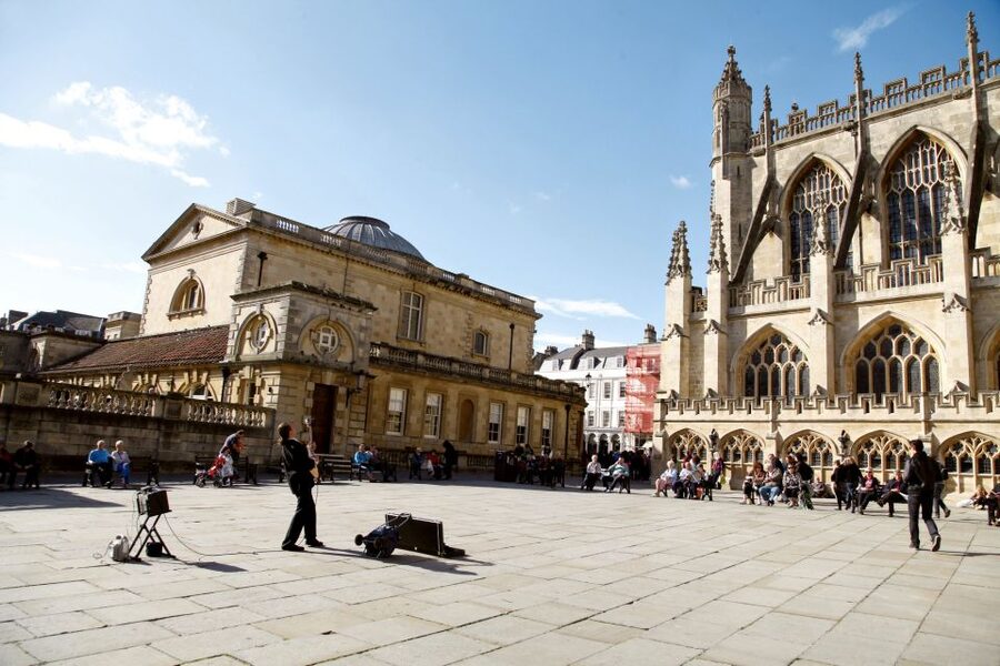 London: Windsor Castle, Stonehenge, and Bath Day Trip - Who should book this day trip, and who should pick a different plan