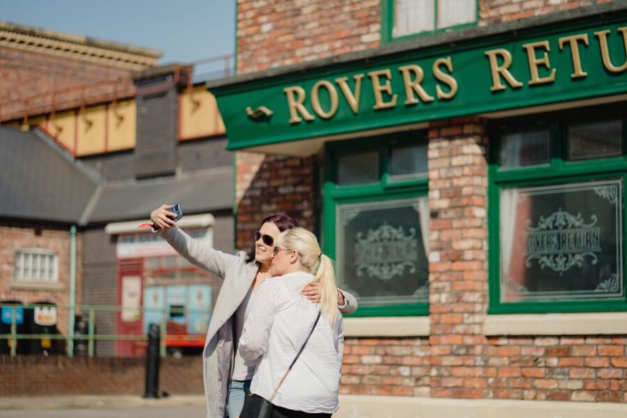 Manchester: The Coronation Street Experience - Replica interiors: Roy’s Rolls and the Rovers Return set inside