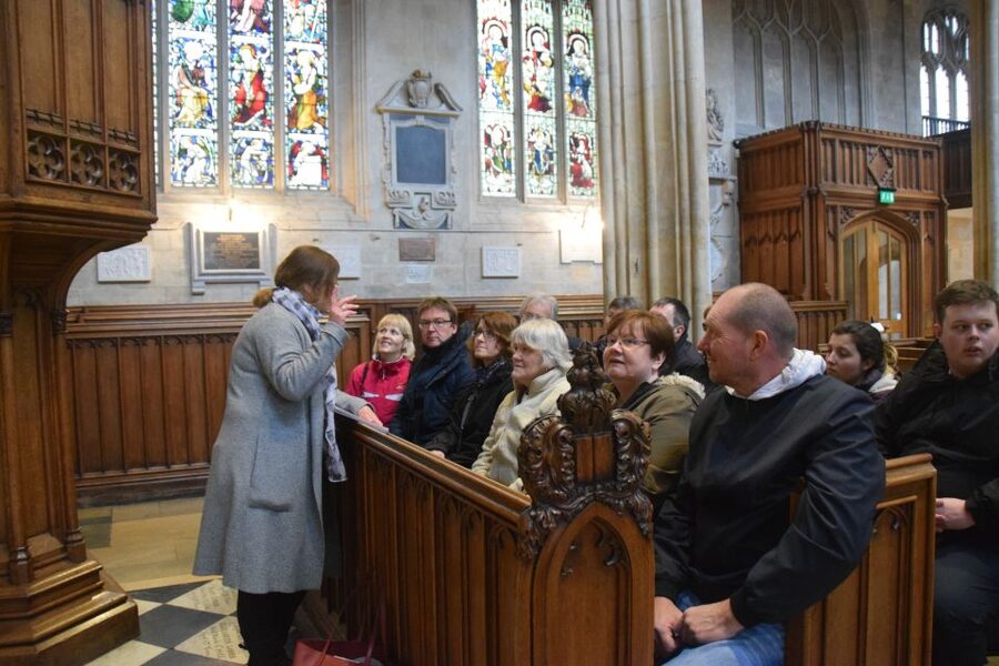 Morse, Lewis and Endeavour Walking Tour of Oxford - Randolph Hotel and the White Horse pub: two Oxford moods in one route