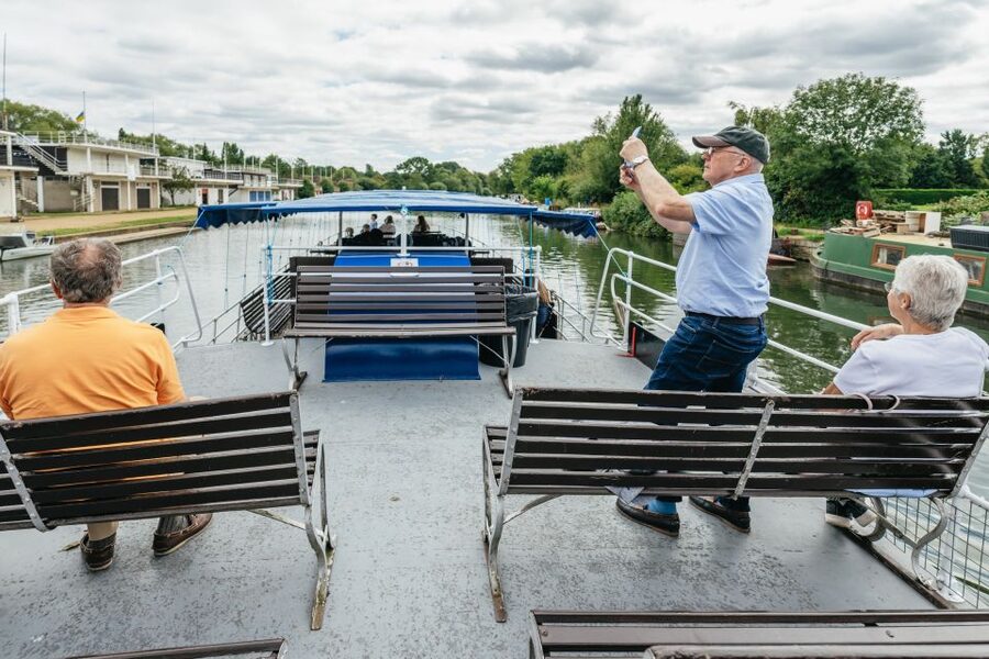 Oxford: River Thames Sightseeing Cruise - Oxford river sights you can actually spot in 40 minutes