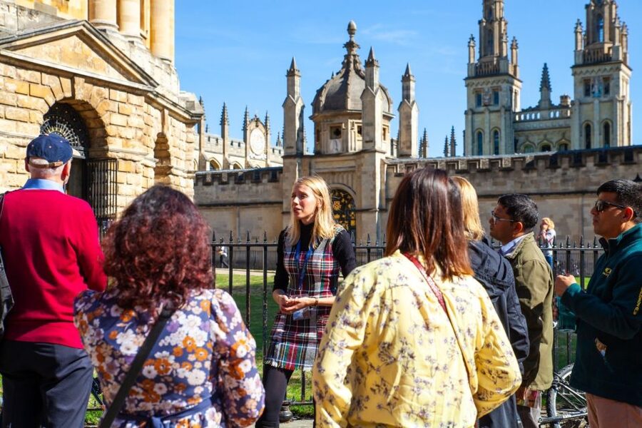 Oxford: University and City Walking Tour with Alumni Guide - College interiors and courtyards: where Oxford’s architecture becomes personal