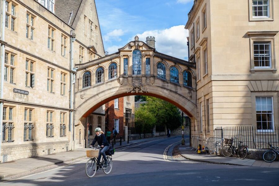 Oxford: University Walking Tour with Christ Church Visit - The first round library in England, plus underground tunnel talk