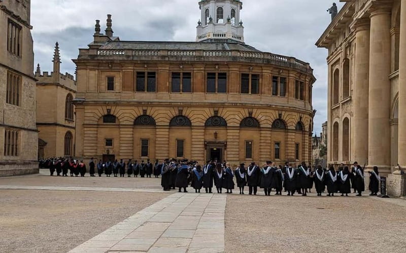Oxford Walking Tour: Magic, University & Harry Potter Sites - Harry Potter, Willy Wonka, Narnia, and LOTR points of inspiration in real streets