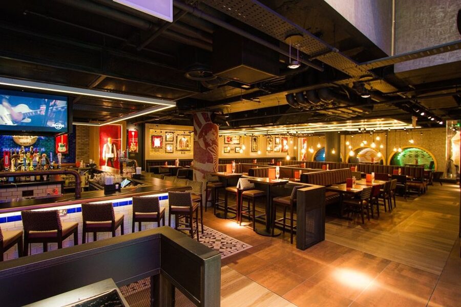 Picadilly Circus: Hard Rock Cafe Set Menu Lunch or Dinner - Dessert and included drinks: simple add-ons that keep value honest