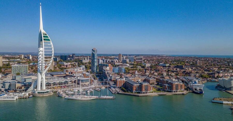 Portsmouth: Spinnaker Tower Ticket - Sky Walk glass at 100m: the thrill deck that controls the vibe