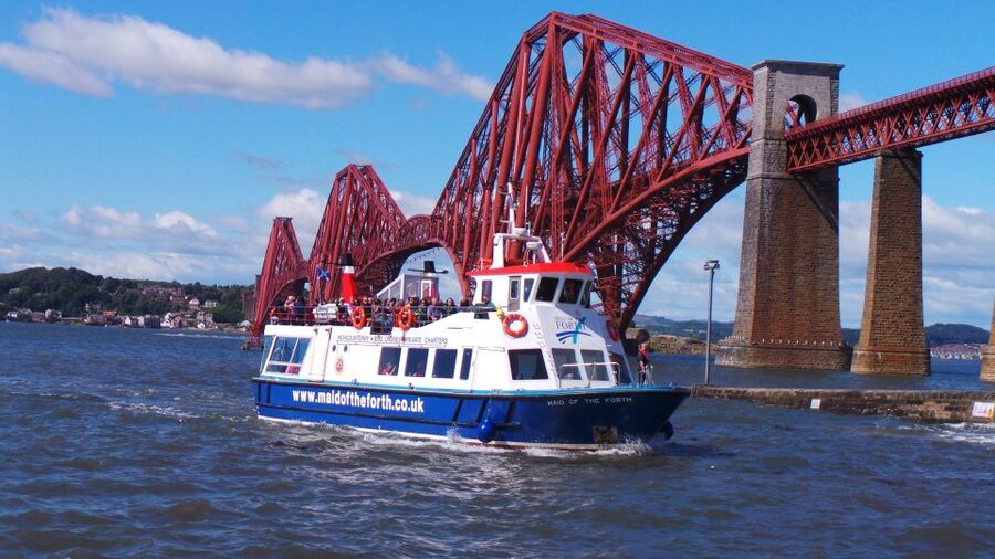 Queensferry: Maid of the Forth 1.5-Hour Sightseeing Cruise - Coming back under the Rail Bridge, Road Bridge, and Queensferry Crossing