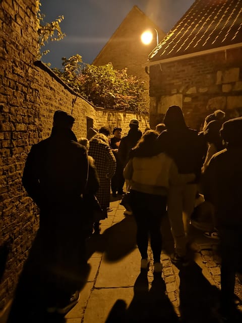 Shadows of York: Ghost Walk and Horrible History. - The 90-minute route: York streets, brief pauses, and a Shambles finish