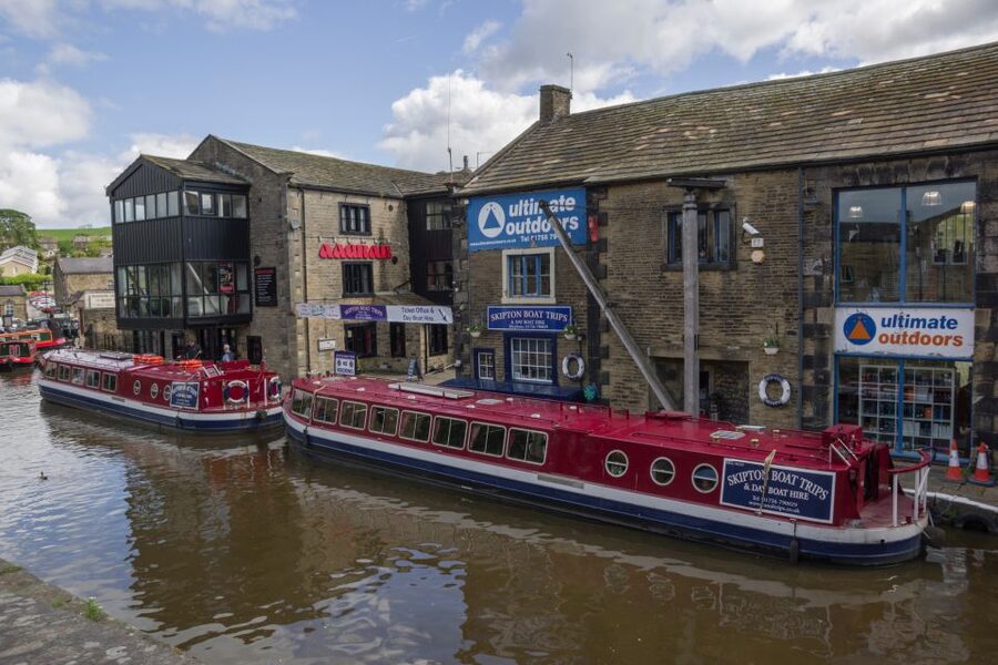 Skipton: 1-Hour Canal Cruise - Quick hits