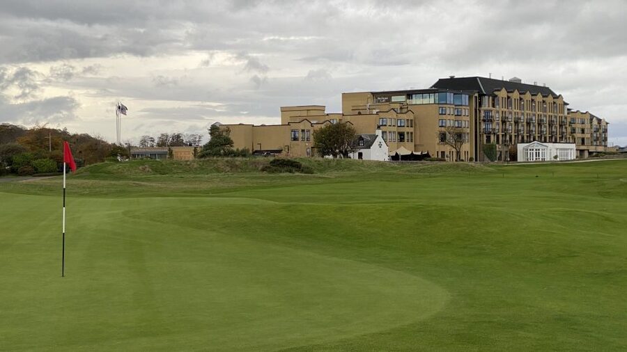 St Andrews: Golf Origins and Old Course History Tour - St Andrews in one walk: why 75 minutes actually works