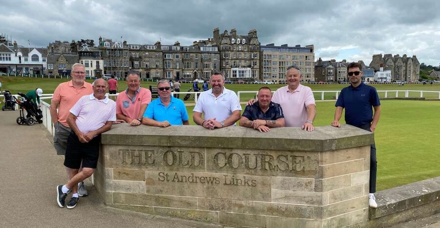 St Andrews: Golf Origins and Old Course History Tour - Old Course landmarks you will recognize fast: 18th green, 1st tee, fairways