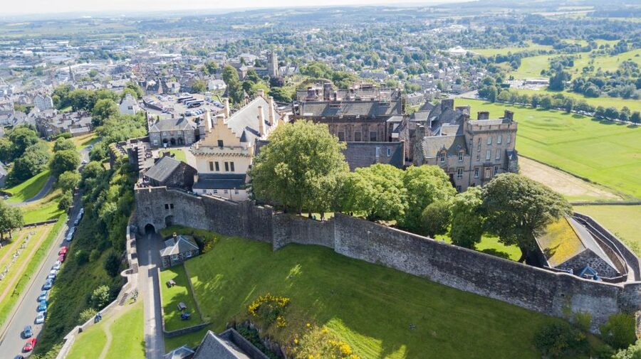 Stirling Castle: Skip-the-Line Guided Tour in Spanish - John Damian, the bird-man legend, and why good stories matter at Stirling
