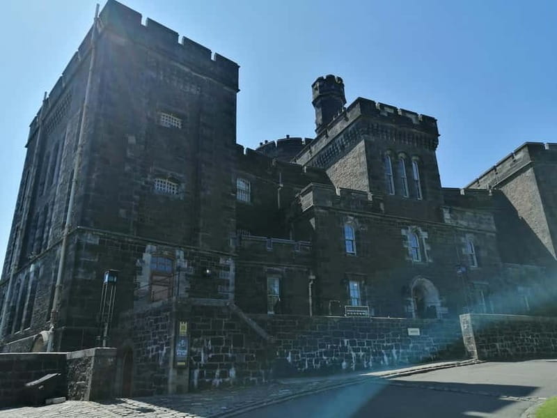 Stirling: Daily Guided Walking Tour with a Local Guide - Why Stirling feels like the Gateway to the Highlands