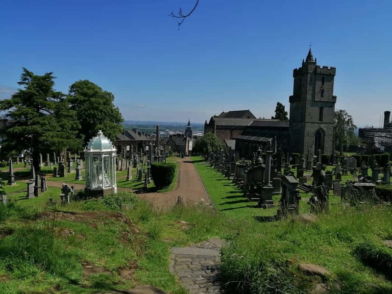Stirling: Daily Guided Walking Tour with a Local Guide - Price and pacing: is $20 for 1.5 hours good value?