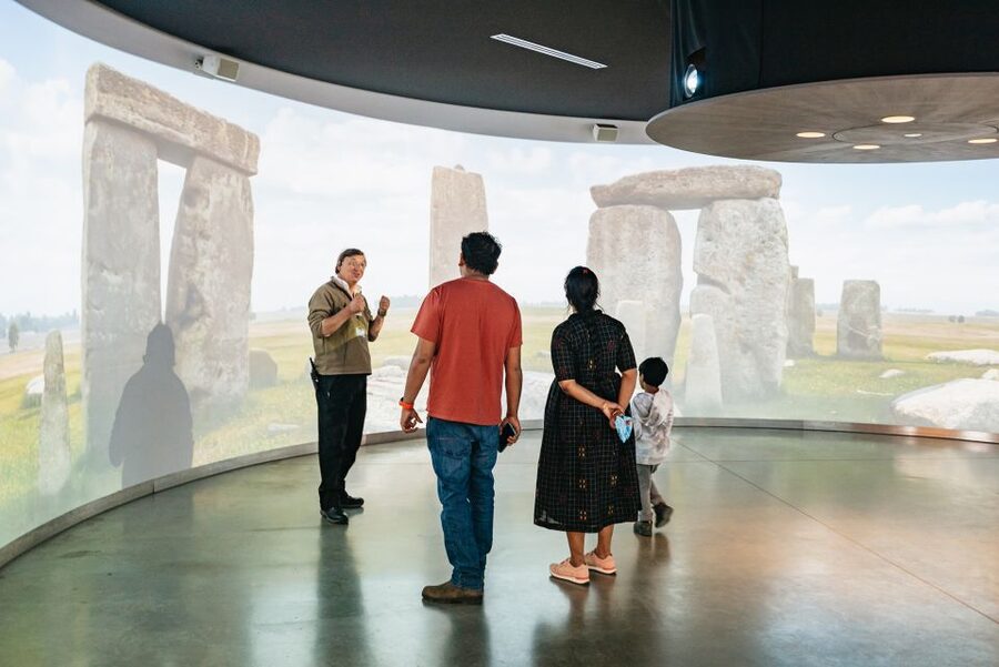 Stonehenge Admission Ticket - The free digital audio guide app, how to use it without hassle