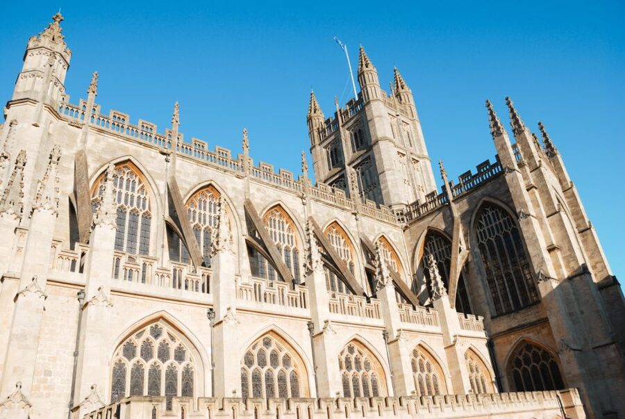 Stonehenge & Bath: Full-Day Coach Tour from London - Roman Baths option: what you gain by choosing entry