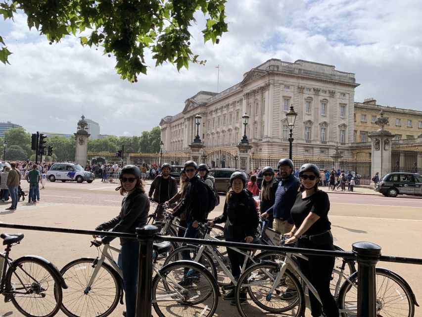 The London "Big Six" and a Pub. 5.5 hour tour - Where the tour starts near Queensway (and why it matters)