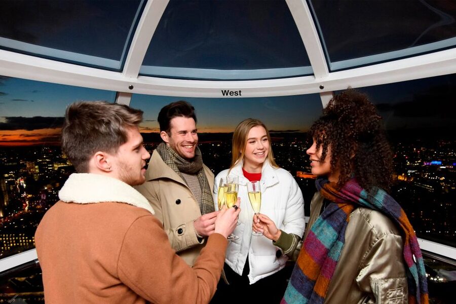 The London Eye Champagne Experience - Boarding in your shared capsule and what the host actually does