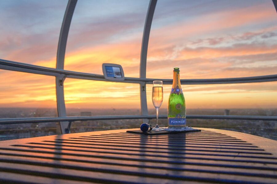 The London Eye Champagne Experience - The 30-minute flight: how to enjoy the views like you mean it
