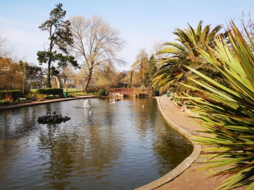 Torquay: The extraordinary life of Agatha Christie tour - The Grand Hotel Area: Honeymoon to Damehood