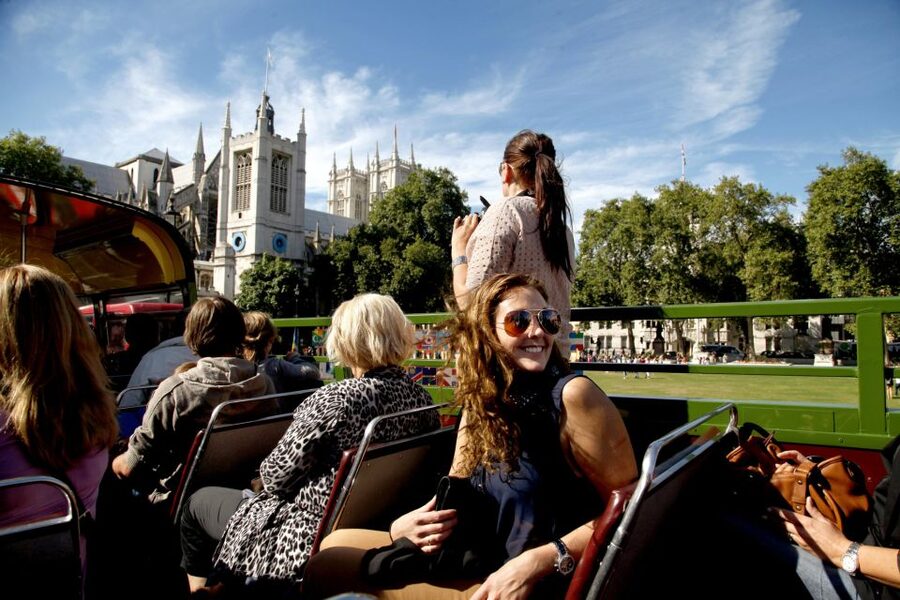 Vintage Double Decker Bus Tour & Thames River Cruise - Getting the Most From a 3.5-Hour Routemaster and Thames Pair