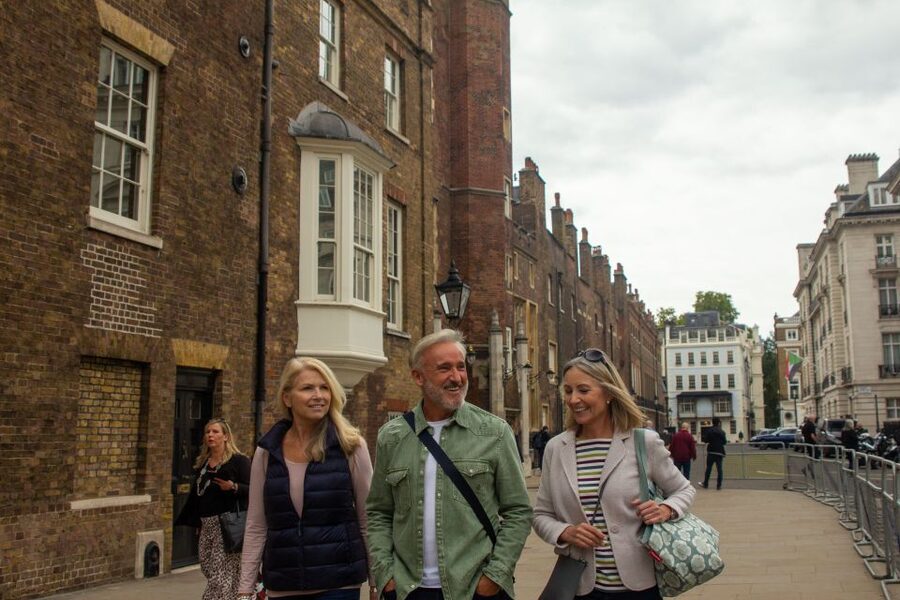Westminster to Tower Bridge Customized Tour with a Local - A Bespoke Guide Matched to Your Interests on the Thames