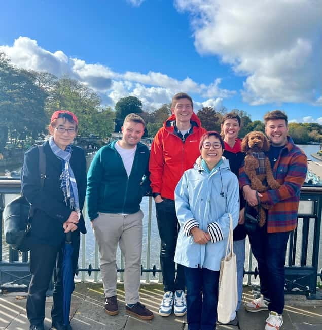 Windsor Town Daily Walking Tour (11am & 2pm) - Why the guide makes the whole walk feel different