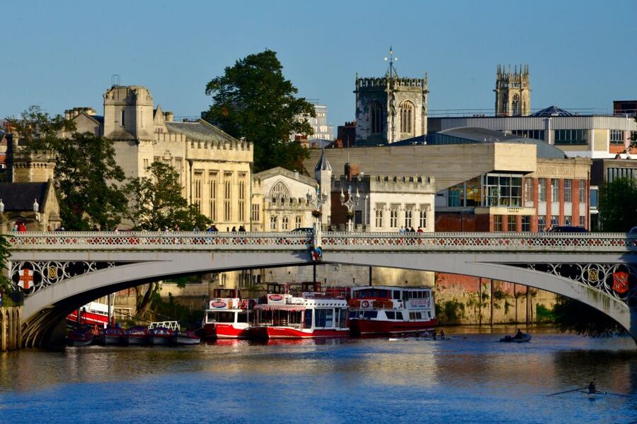 York: City Highlights Small Group Walking Tour - A 1.5 hour walk that makes York click