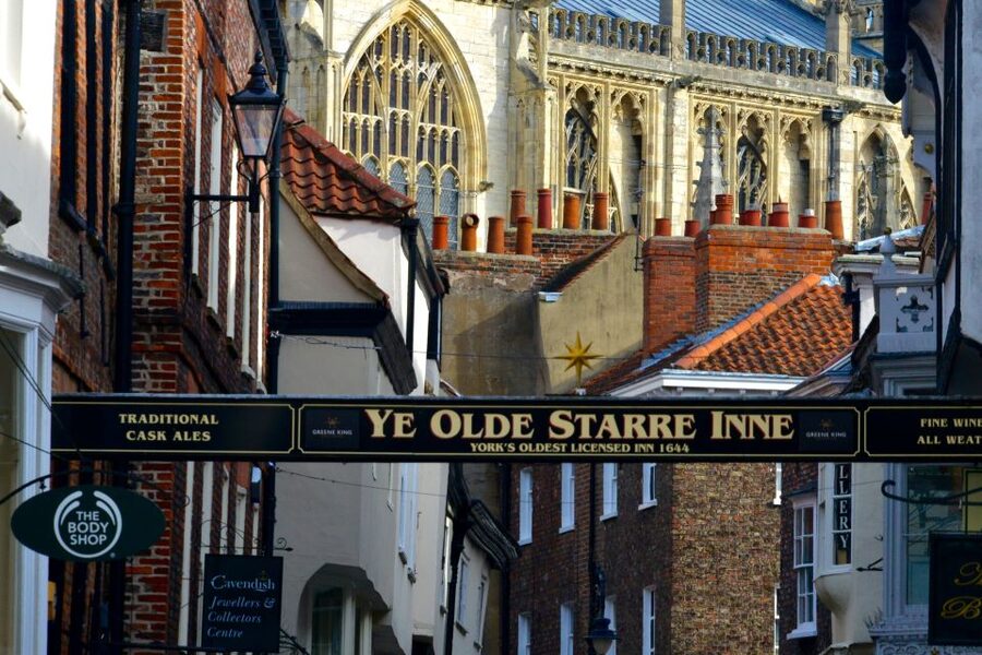 York: City Highlights Small Group Walking Tour - Price and value: about $26 for a high-impact history hit
