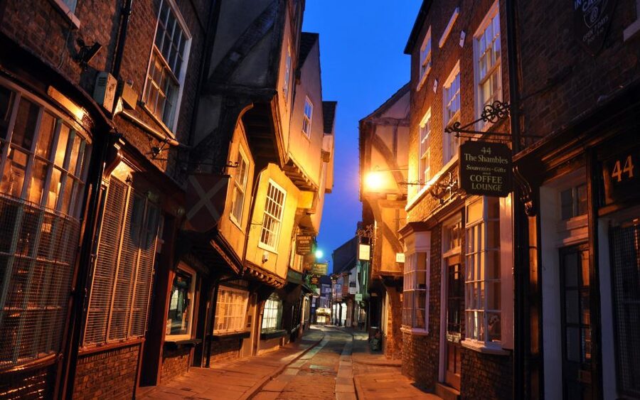 York: Harry Potter Guided Walking Tour - The Harry Potter Shop Stop, Where the Theme Becomes a Purchase