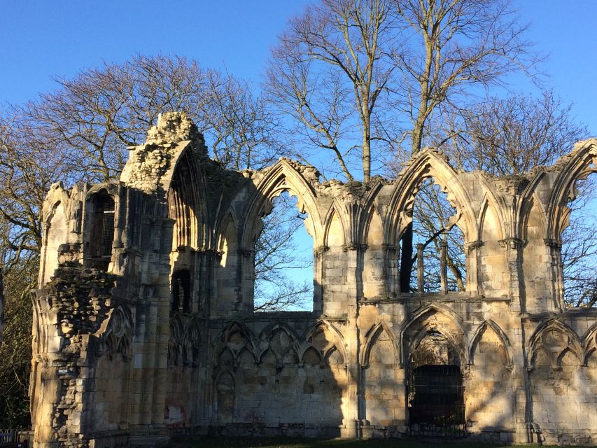 York: J&M’s City Sightseeing and History Walking Tour - Starting at Constantine, where York’s timeline clicks into place