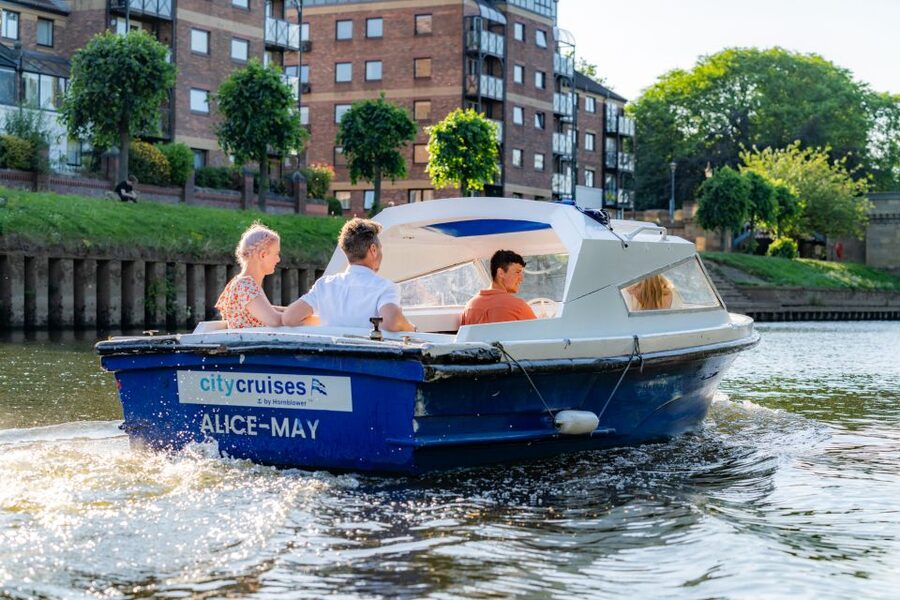 York: Self-Steer Boat Rental - Key things to know before you go